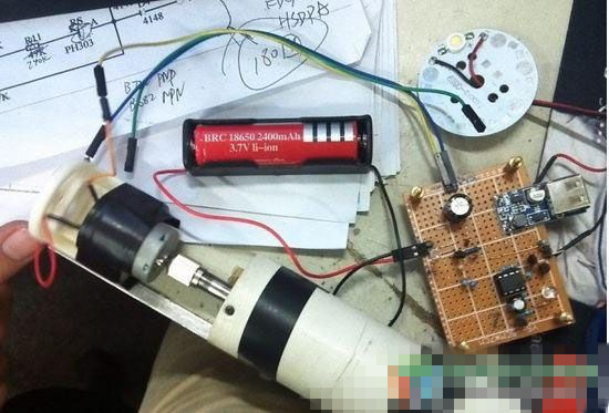 着技术牛人DIY:无需充电的LED自行车指示灯 -