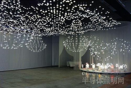 梦幻蒲公英 飞舞在半空的OLED玻璃灯具 - OF